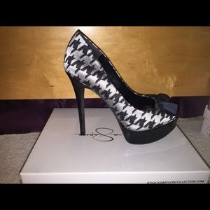 Jessica Simpson Houndstooth Pumps